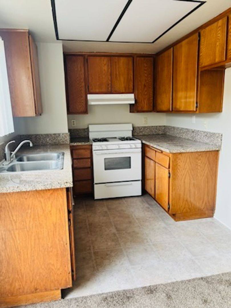 Apartment for rent at 3152 Triumph Lane, Ontario, CA 91764
