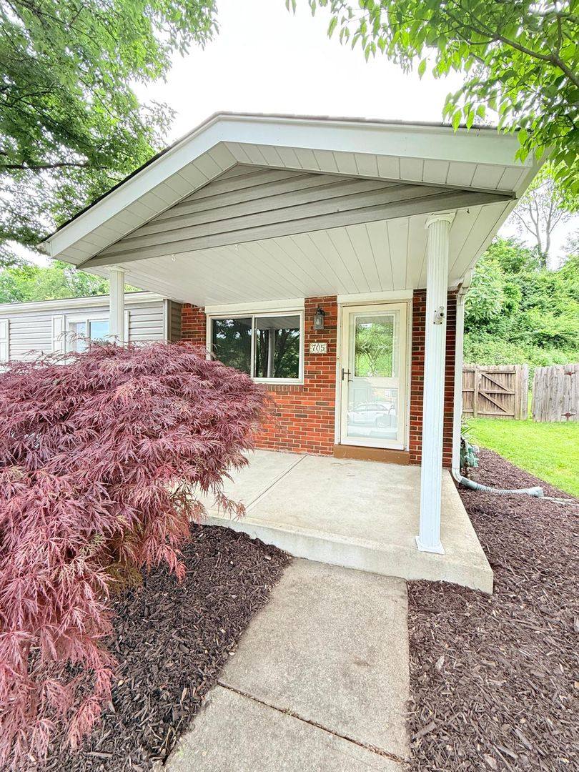 House for rent at 705 Dehaviland Dr, Pittsburgh, PA 15239