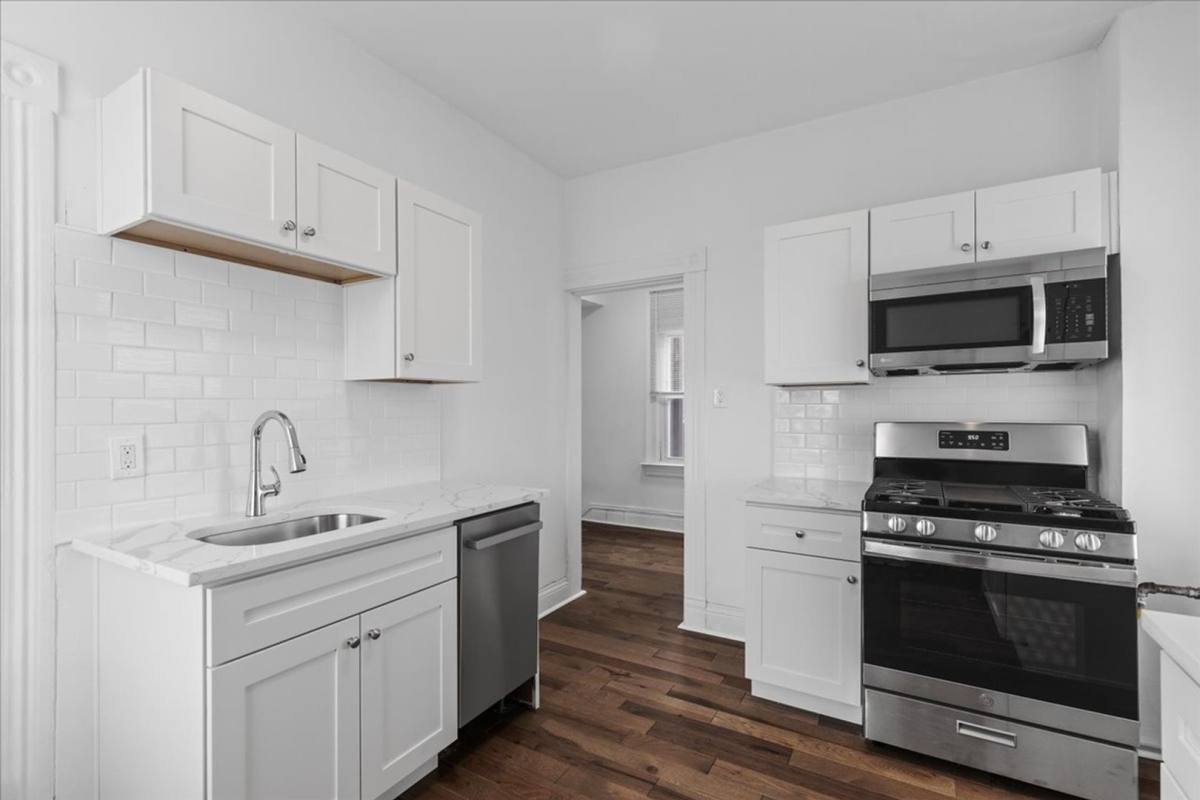 Apartment for rent at 515 Cato St, Pittsburgh, PA 15213