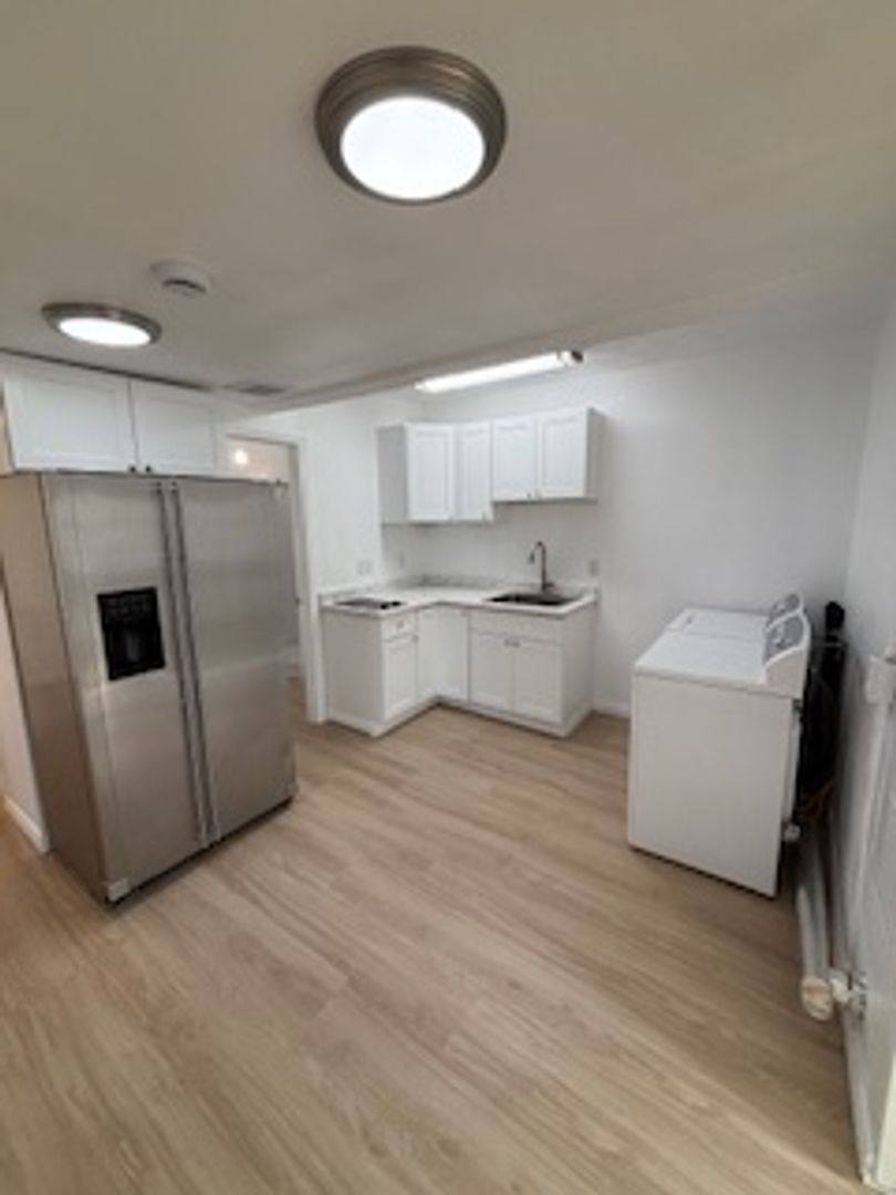 1641 W Buena Vista Ave, Anaheim, CA 92802