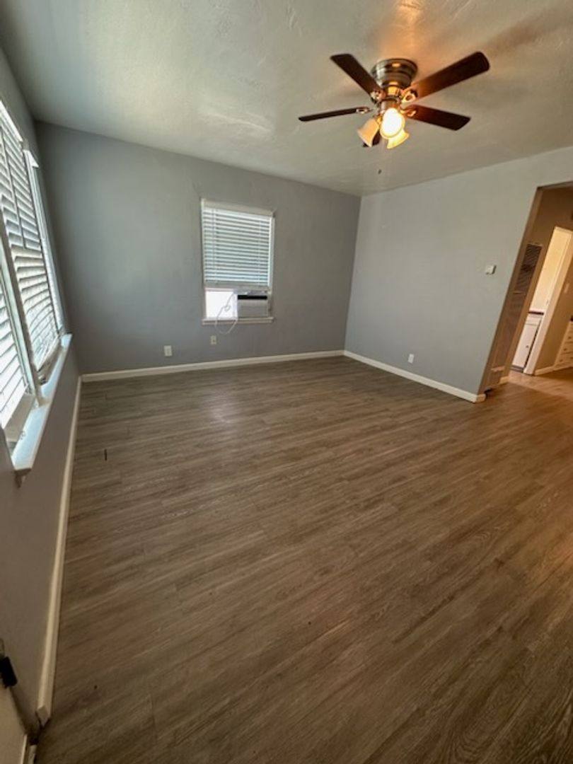 Apartment for rent at 31 W Morton, Porterville, CA 93257