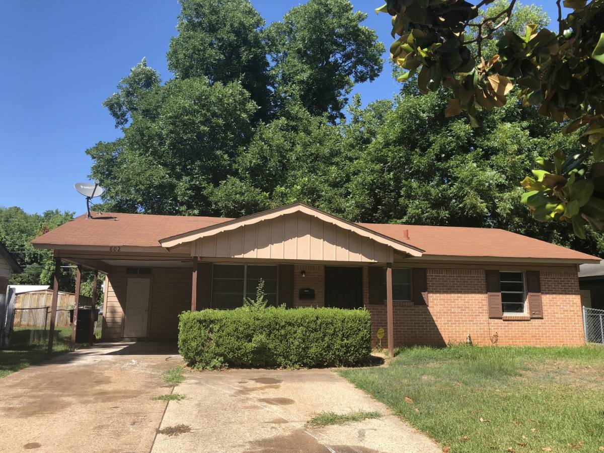 House for rent at 802 Navaho Trail, Shreveport, LA 71107