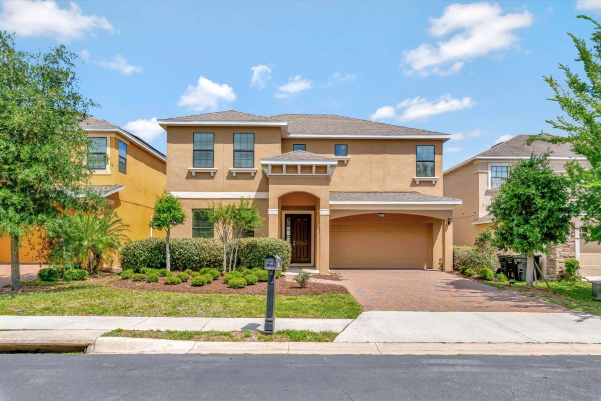 House for rent at 2311 Victoria Dr, Davenport, FL 33837