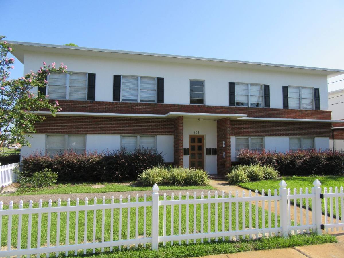 Apartment for rent at 807 Cherry St, Panama City, FL 32401