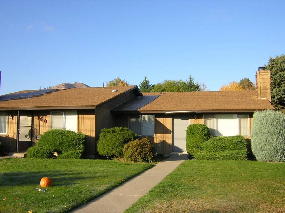 Apartment for rent at 340 Pear Lane, Wenatchee, WA 98801