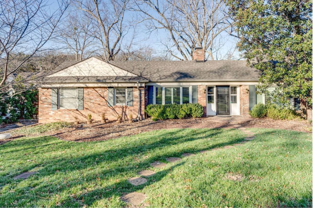House for rent at 2817 White Oak Dr, Nashville, TN 37215
