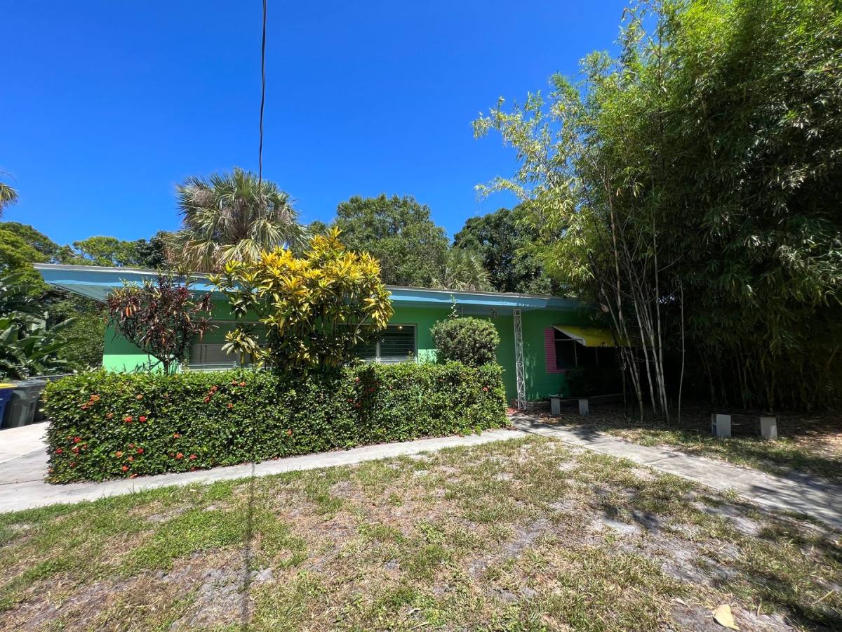 House for rent at 1010 S 12th St, Fort Pierce, FL 34950