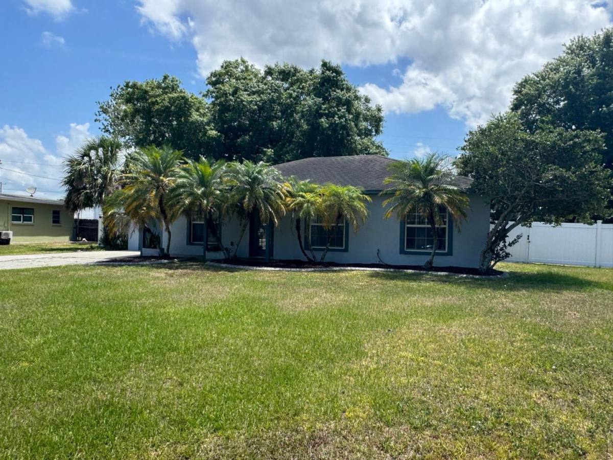 House for rent at 418 Poinciana Circle, Kissimmee, FL 34746