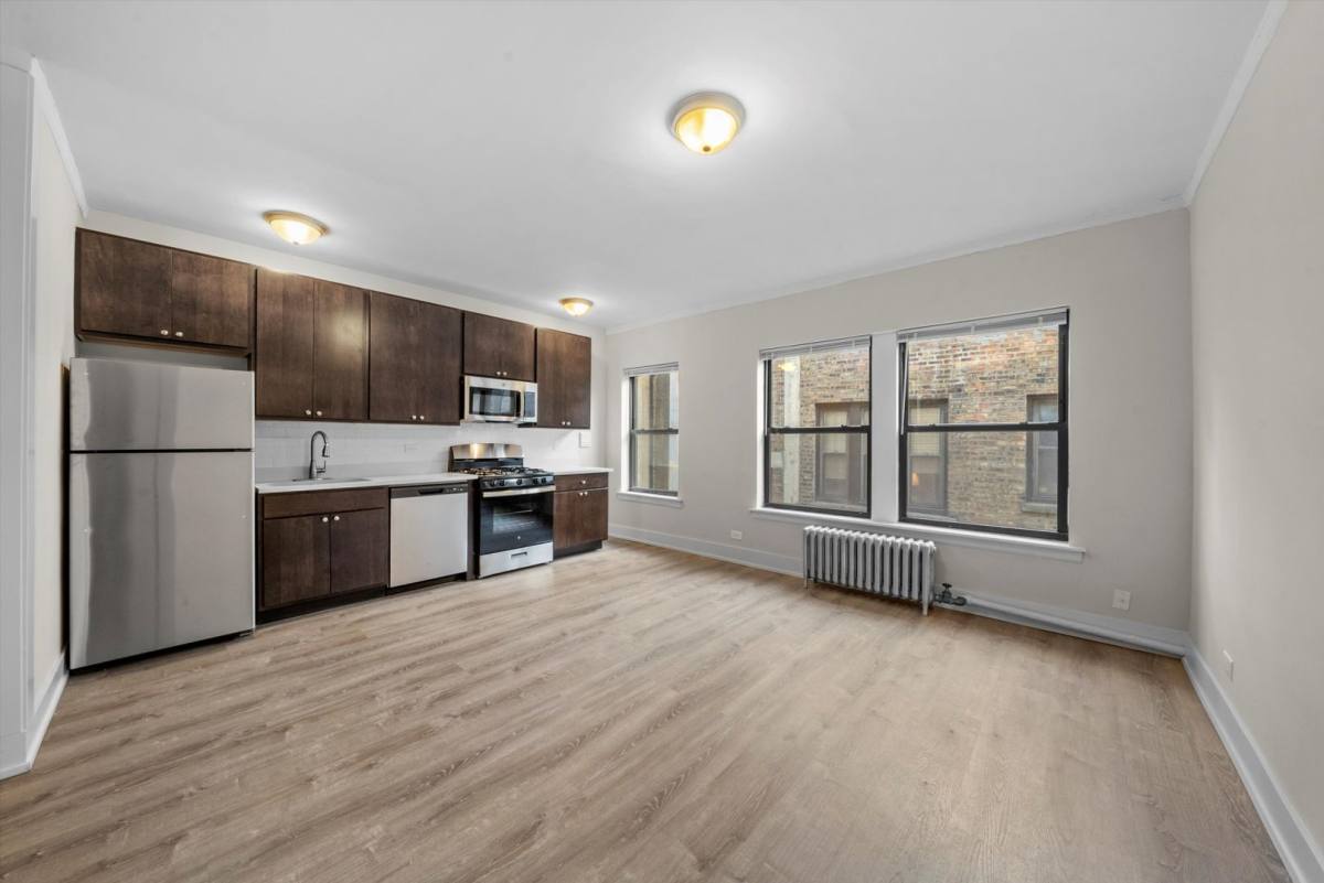 Apartment for rent at 5417 N Kenmore, Chicago, IL 60640