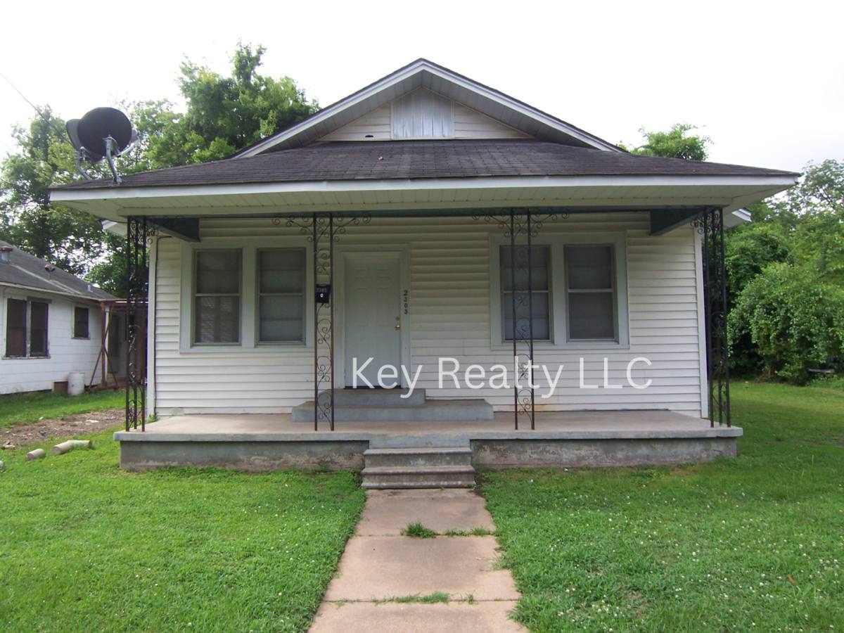 House for rent at 2305 Webster, Alexandria, LA 71301