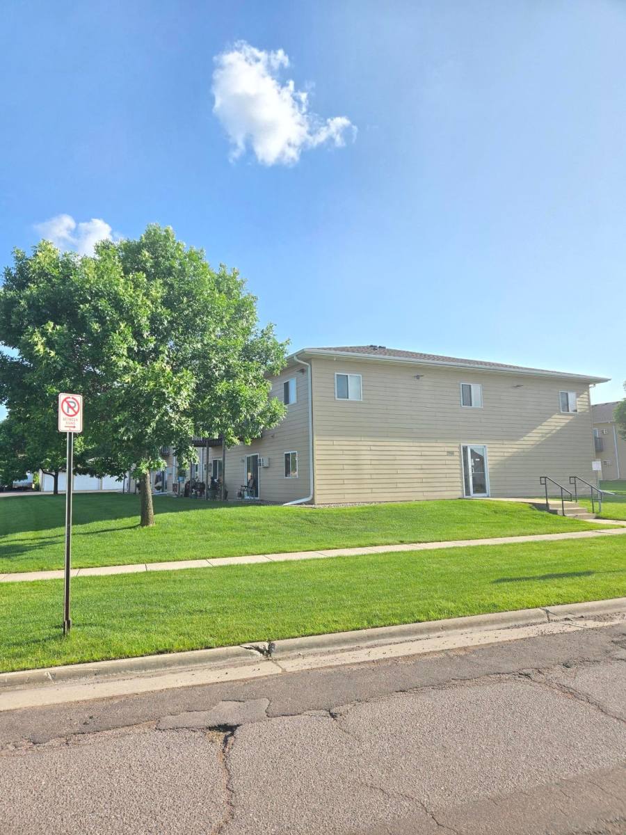 Apartment for rent at 2901 E Madison St, Sioux Falls, SD 57103
