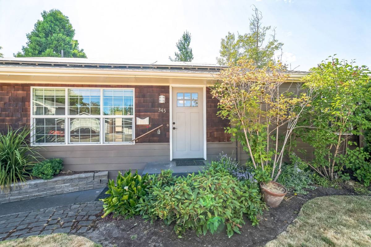 House for rent at 345 NE 9th Place, Hillsboro, OR 97124