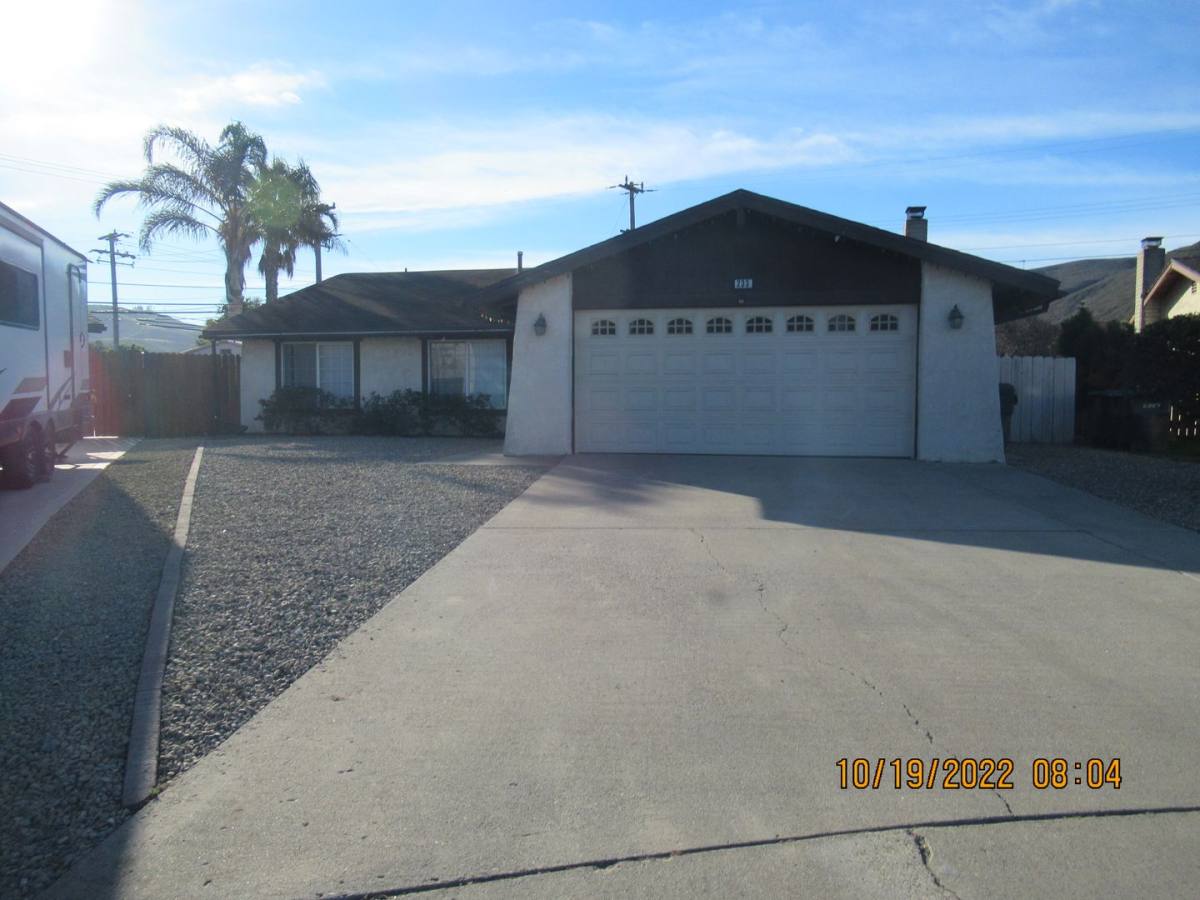 House for rent at 233 S Rose St, Lompoc, CA 93436