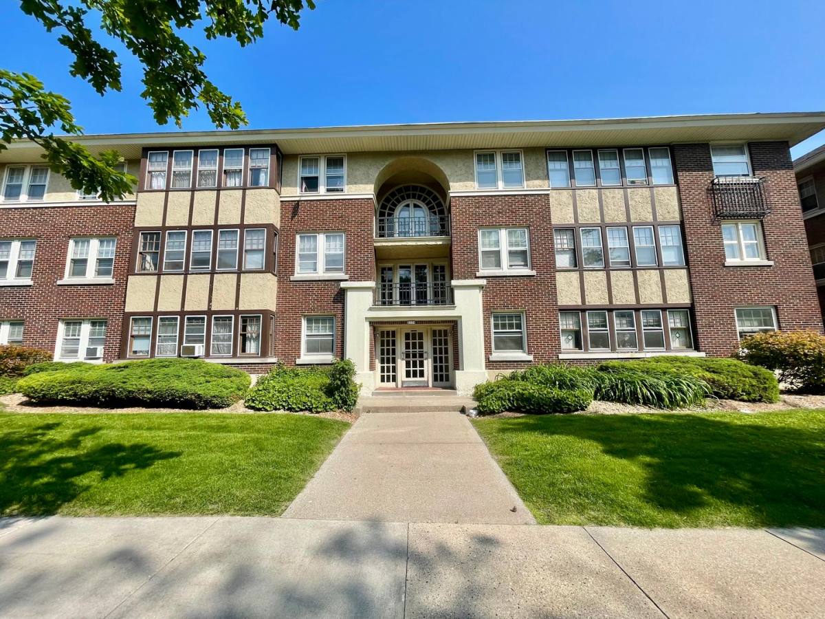 Apartment for rent at 2114 N Summit, Milwaukee, WI 53202