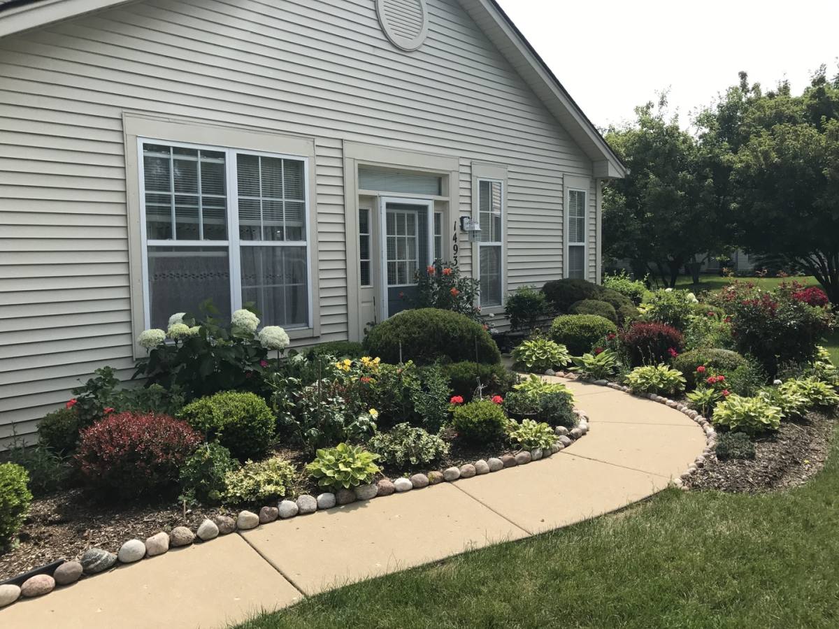 House for rent at 1493 Keystone Court, Elgin, IL 60120
