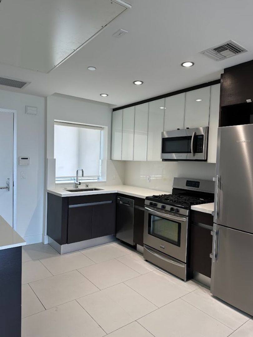 Apartment for rent at 7857 W Manchester, Playa Del Rey, CA 90293