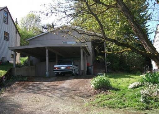 Apartment for rent at 320 & 1 2 Clark St, Eugene, OR 97401