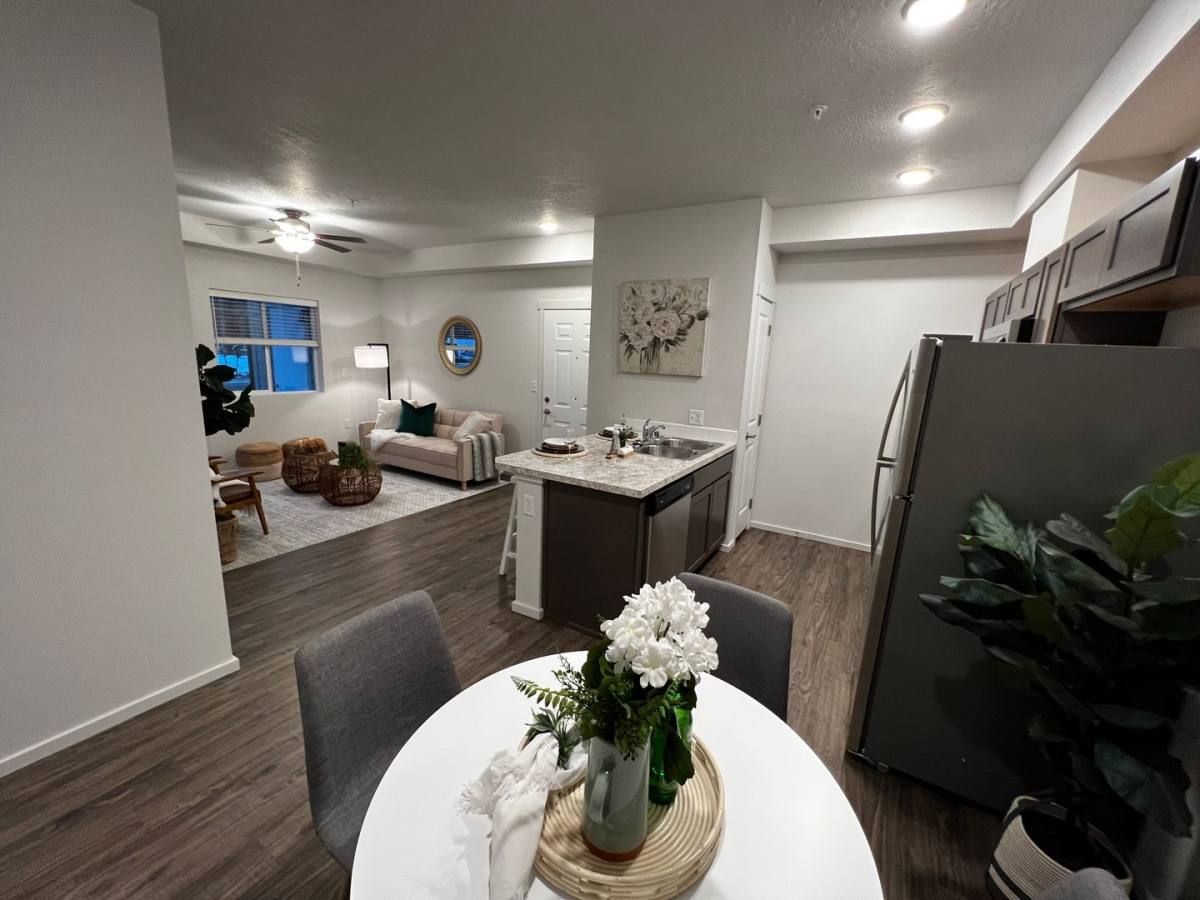Apartment for rent at 116 N Barker Rd, Greenacres, WA 99016