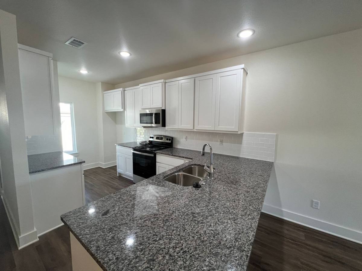 Townhouse for rent at 1806-1834 Royal Loop, Belton, TX 76513