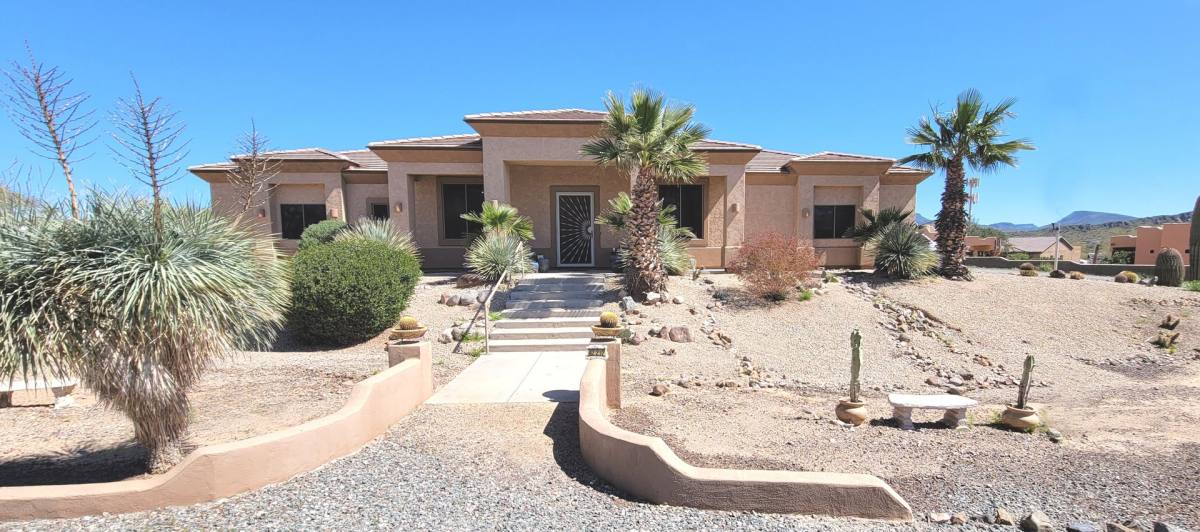 House for rent at 42212 N 9th Ave, Phoenix, AZ 85086