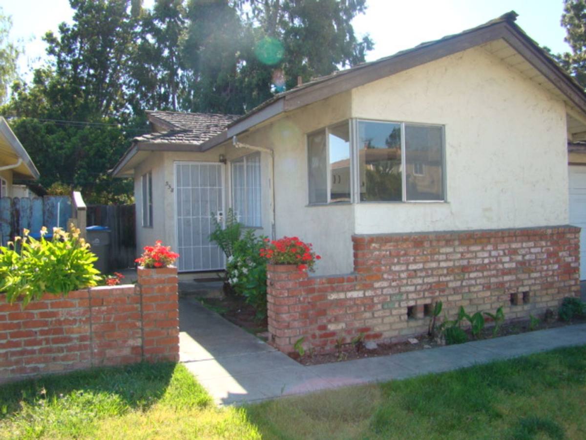 Apartment for rent at 558 Hazel Dell Way, San Jose, CA 95129