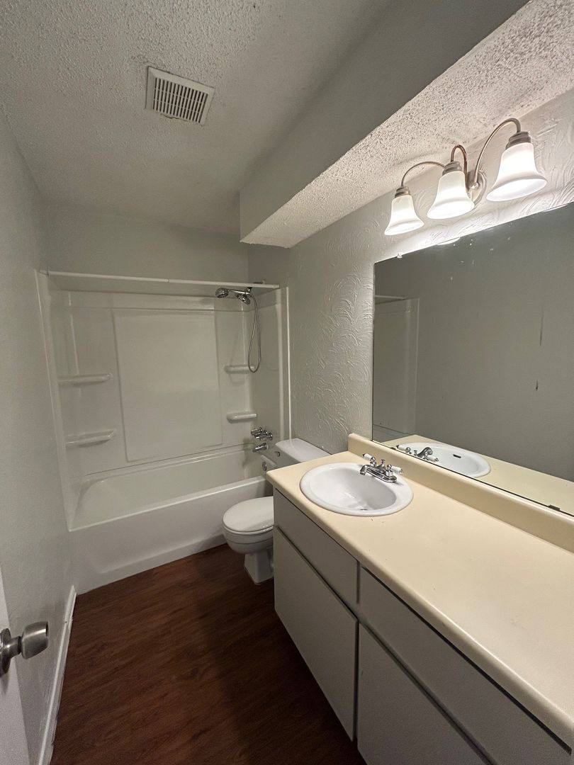 Apartment for rent at 1508 S 13th, Waco, TX 76706
