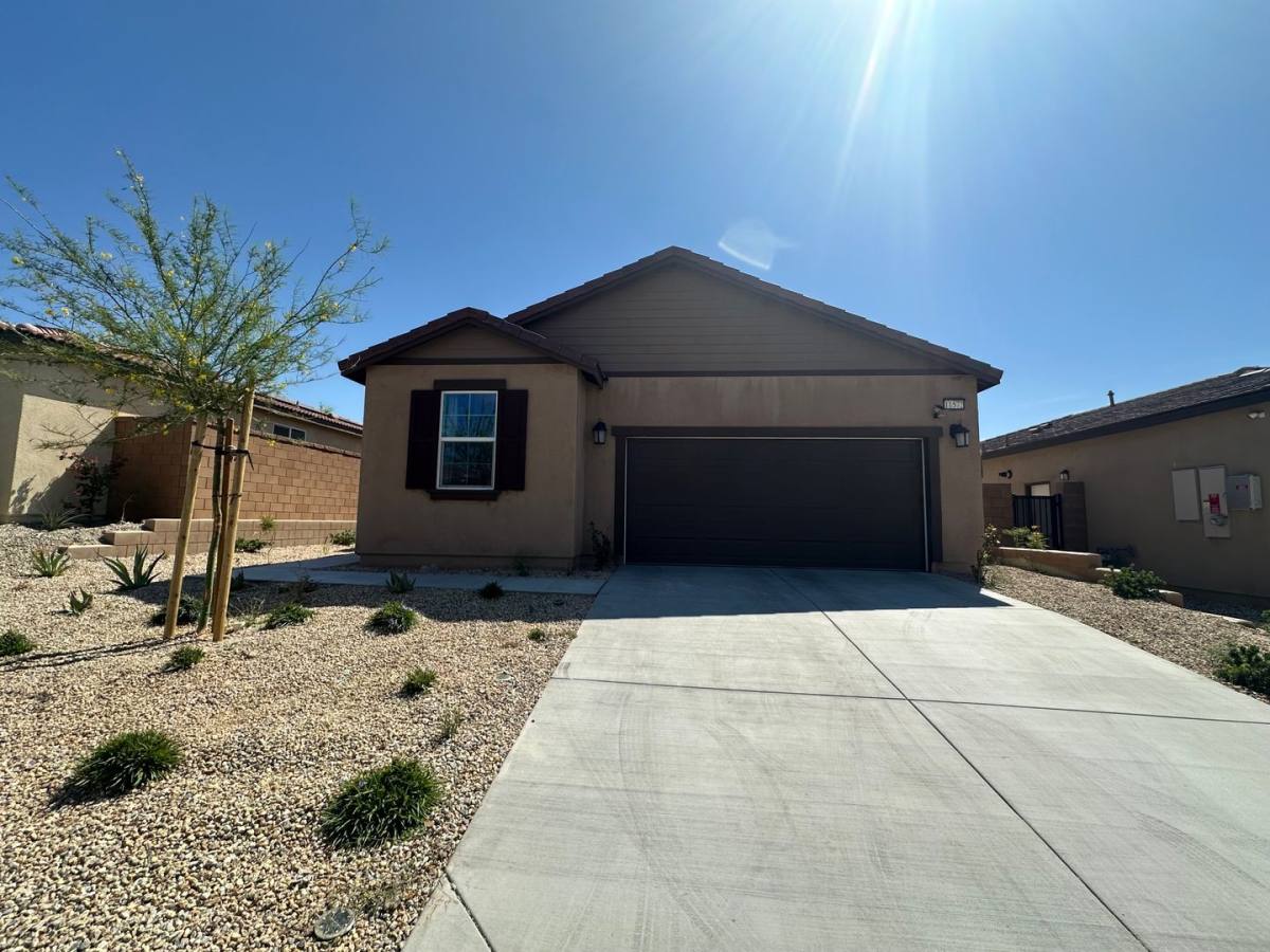 House for rent at 11572 S Crescent St, Desert Hot Springs, CA 92240