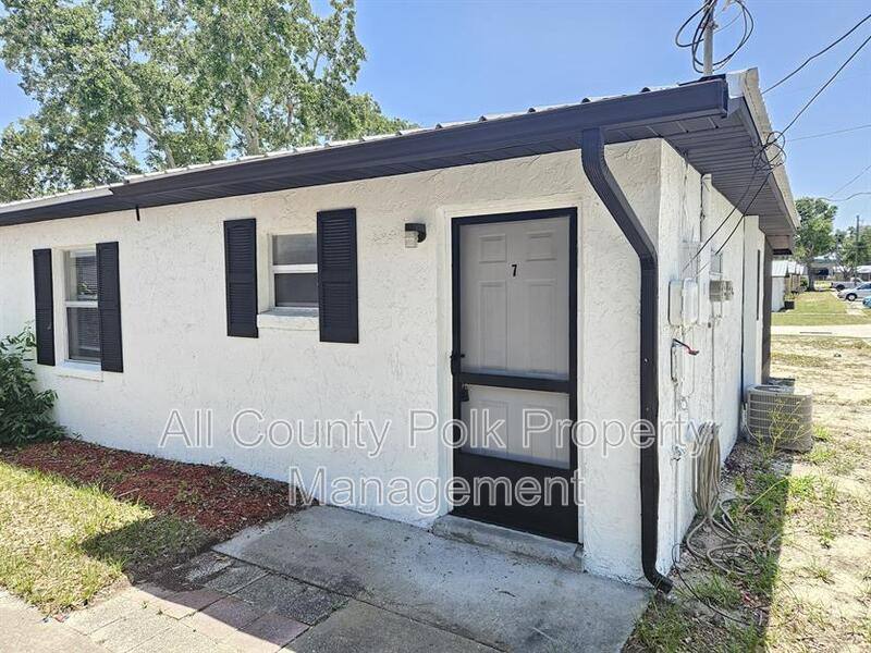 Apartment for rent at 455 Buck Moore Rd, Lake Wales, FL 33853