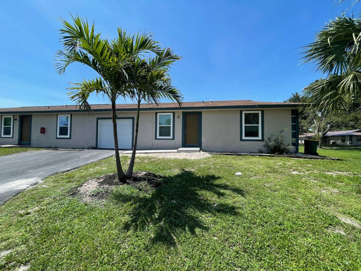 Apartment for rent at 4719 Alladin Lane, Naples, FL 34112