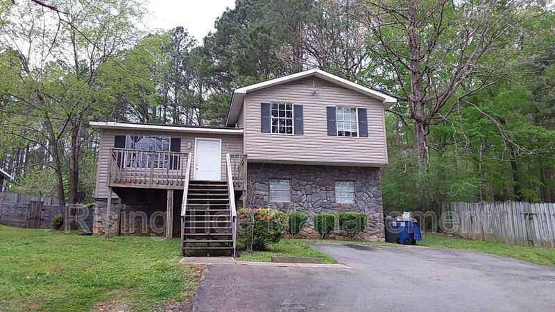 House for rent at 5502 Mary Munger Rd, Trussville, AL 35173