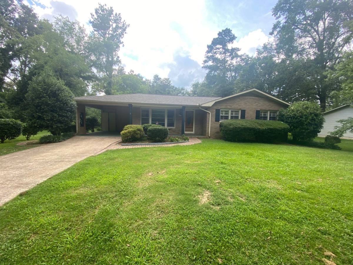 House for rent at 408 4th Ave NE, Jacksonville, AL 36265