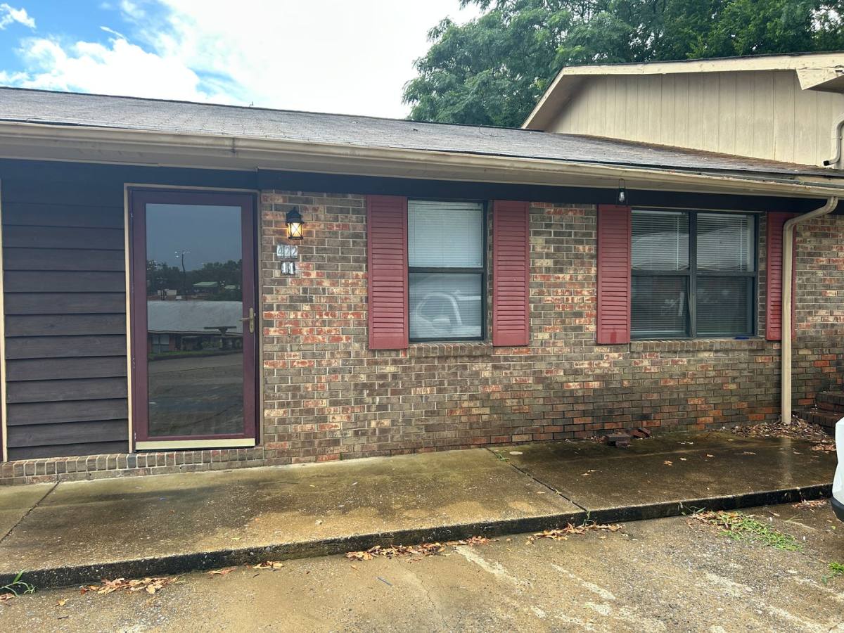 Apartment for rent at 422 McCullars Lane, Oxford, AL 36203