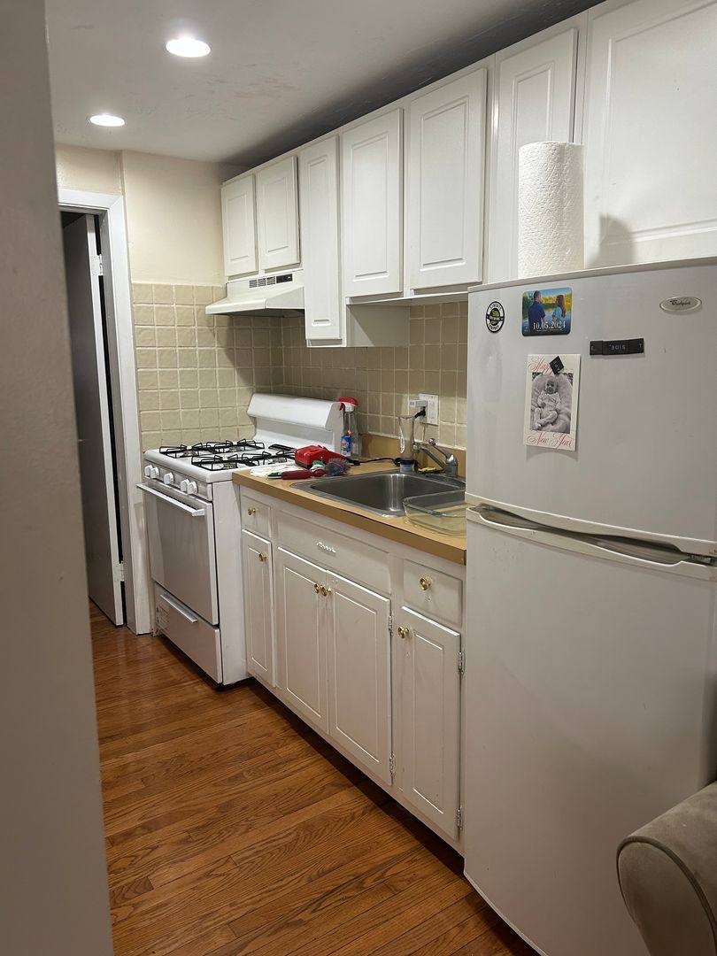 Apartment for rent at 723 S 4th St, Philadelphia, PA 19147