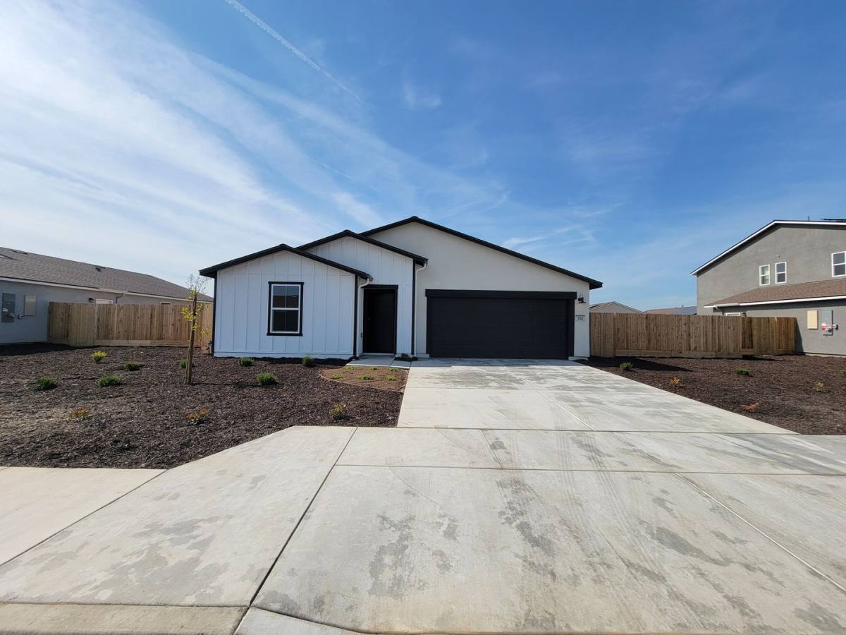House for rent at 1113 Spyglass, Tulare, CA 93274