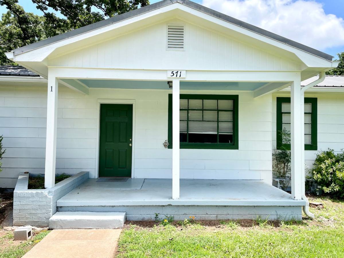 Apartment for rent at 571 Whitehead Rd #1, Athens, GA 30606