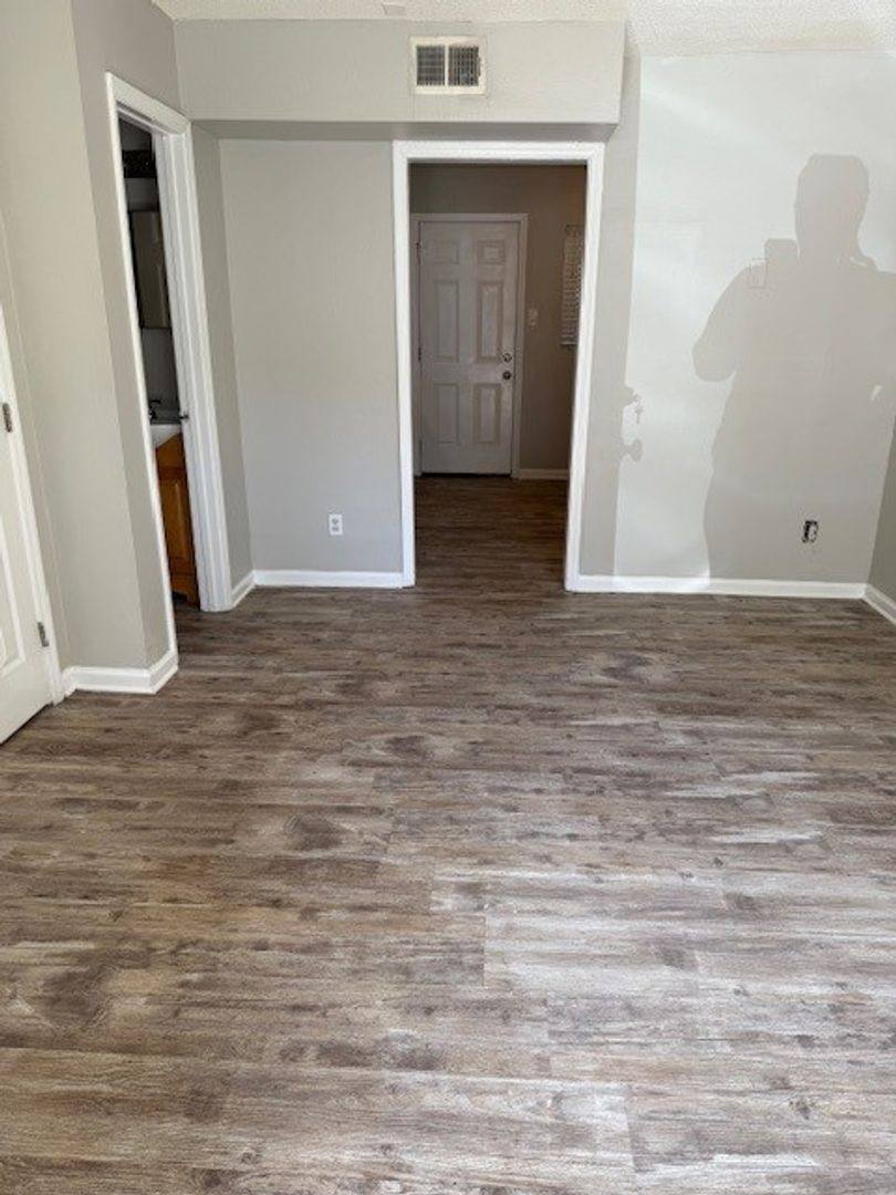 Apartment for rent at 1328 Thomasboro, Charlotte, NC 28208