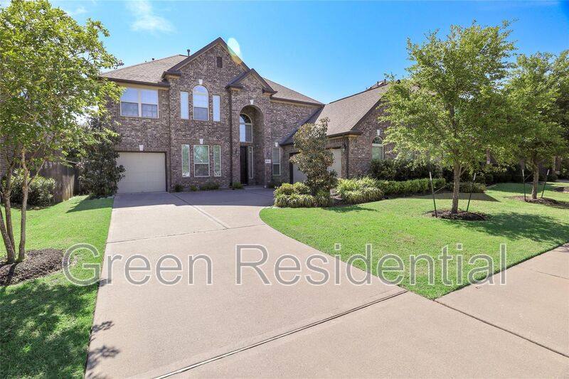House for rent at 10326 Hatcher Dr, Katy, TX 77494