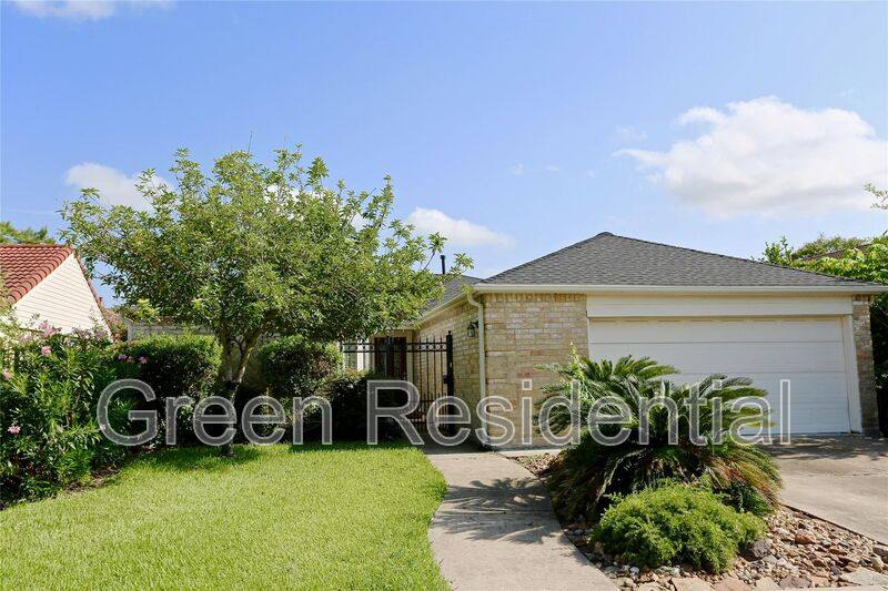 House for rent at 14206 Stokesmount Dr, Houston, TX 77077
