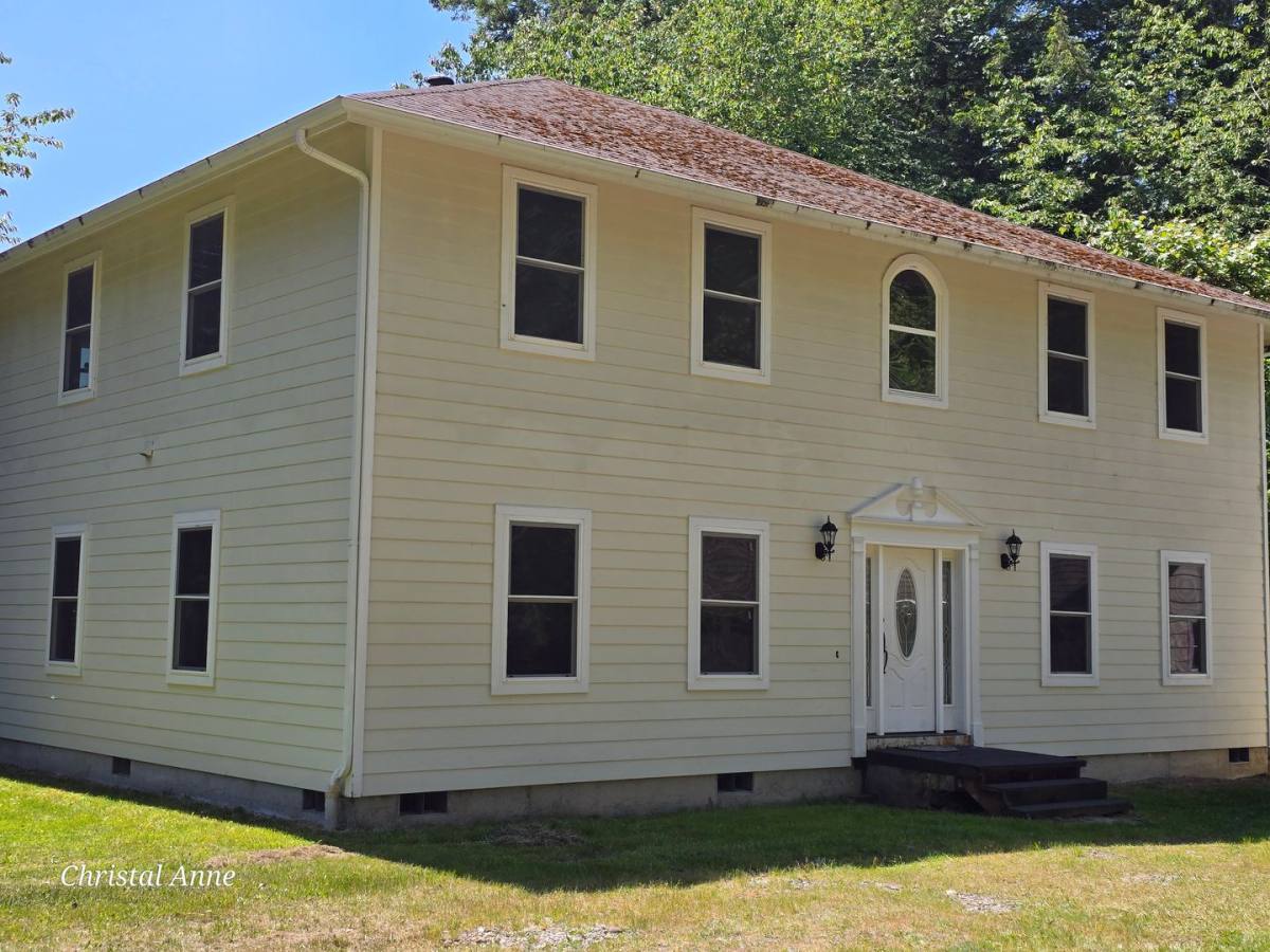 House for rent at 421 E Christian Lane, Shelton, WA 98584