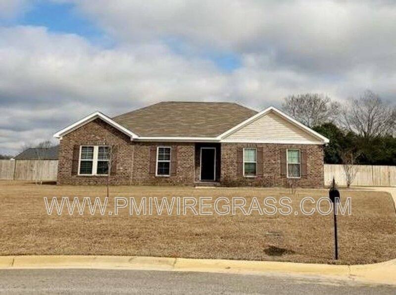 House for rent at 697 Magnolia Lane, Newton, AL 36352