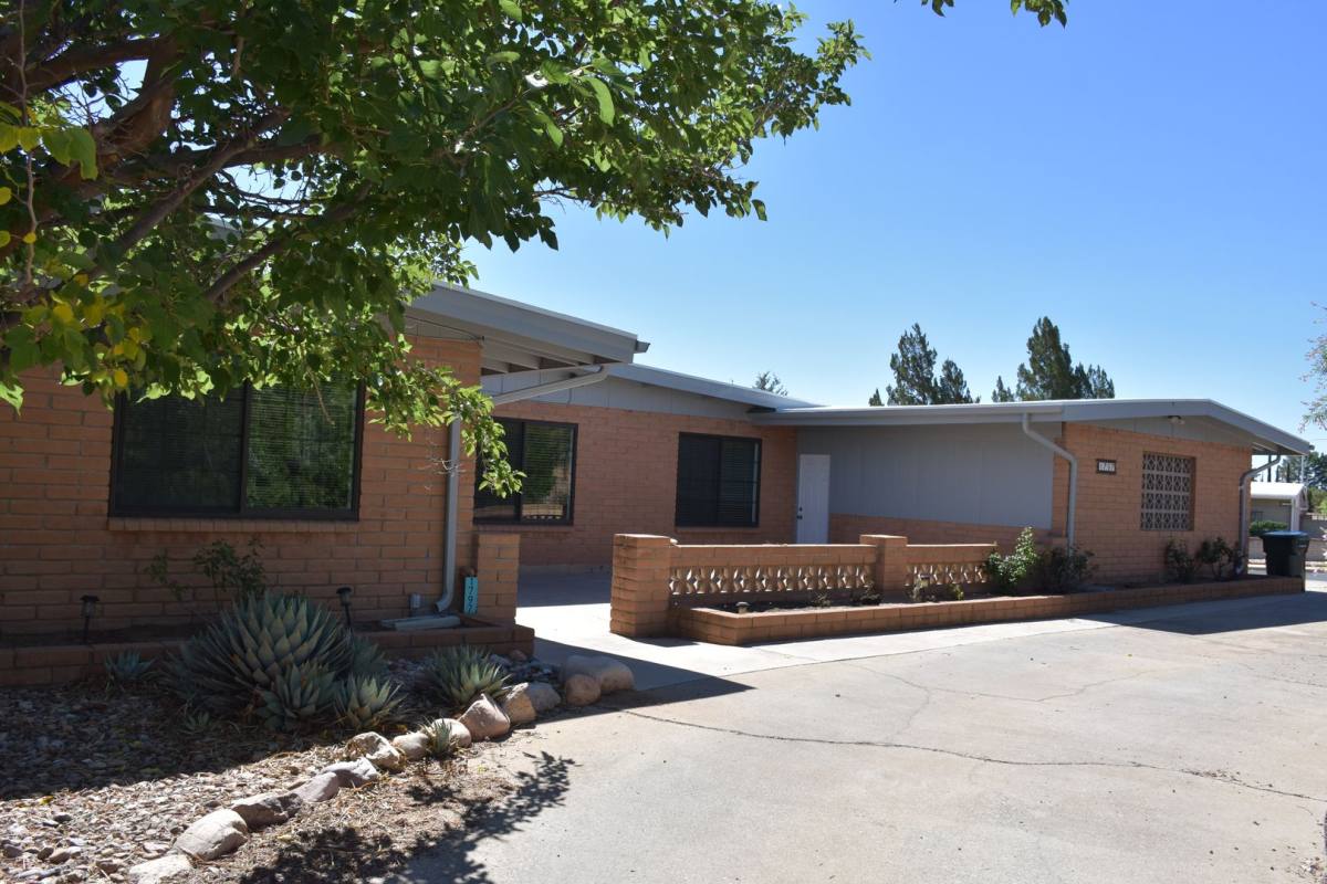 House for rent at 1797 Town & Country, Sierra Vista, AZ 85635