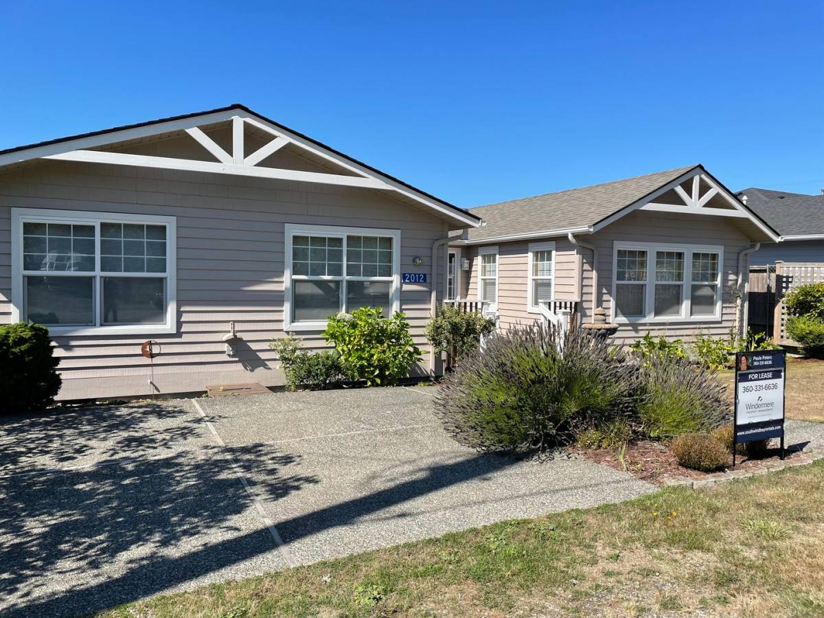House for rent at 2012 Pinecrest Ave, Coupeville, WA 98239