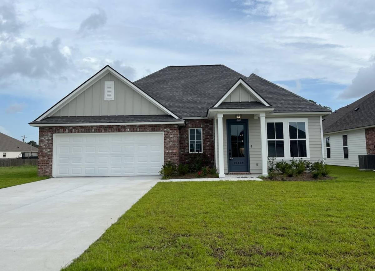 House for rent at 10469 Highcrest Dr, Denham Springs, LA 70706