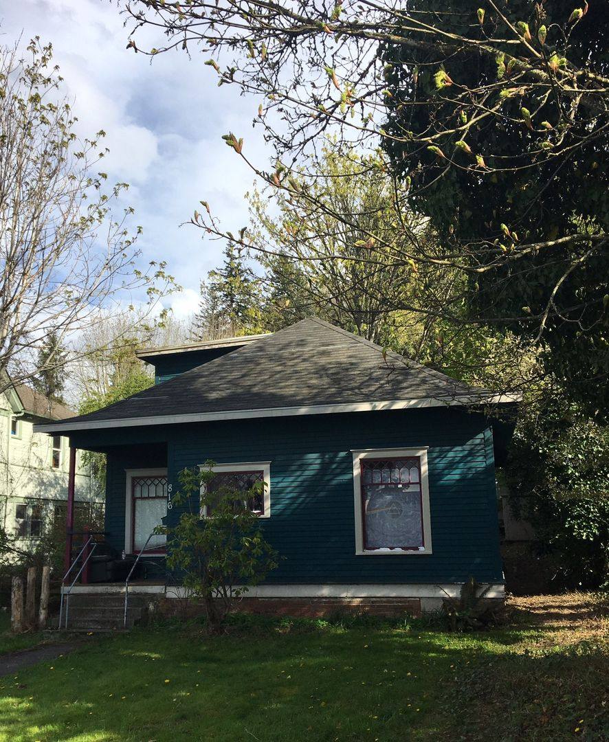 House for rent at 816 High St, Bellingham, WA 98225