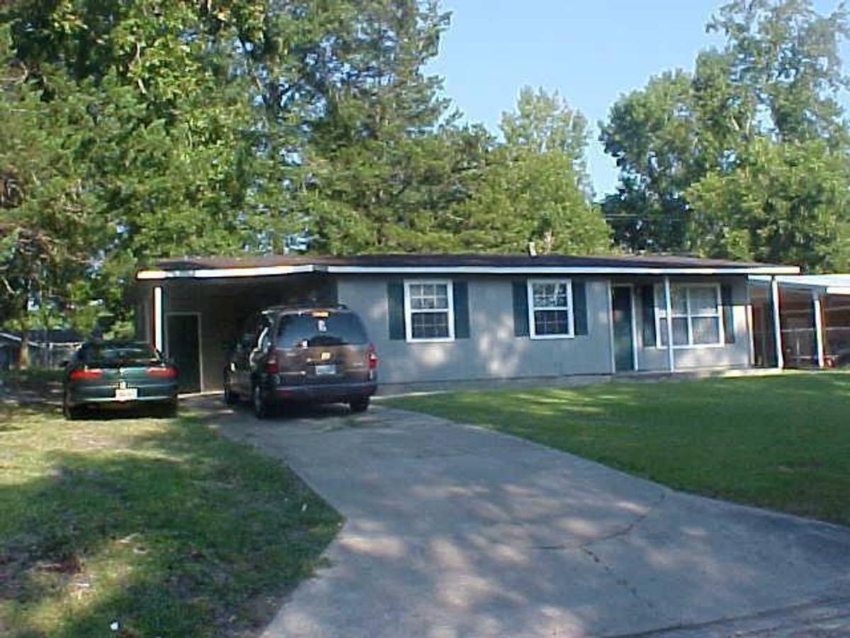 House for rent at 906 Kings Rd, Leesville, LA 71446