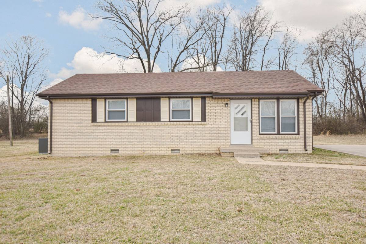 House for rent at 2730 Ann Dr, Clarksville, TN 37040