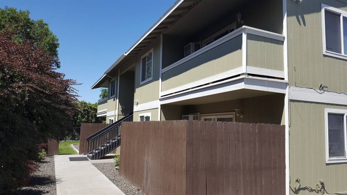 Apartment for rent at 337 N Fillmore St, Kennewick, WA 99336