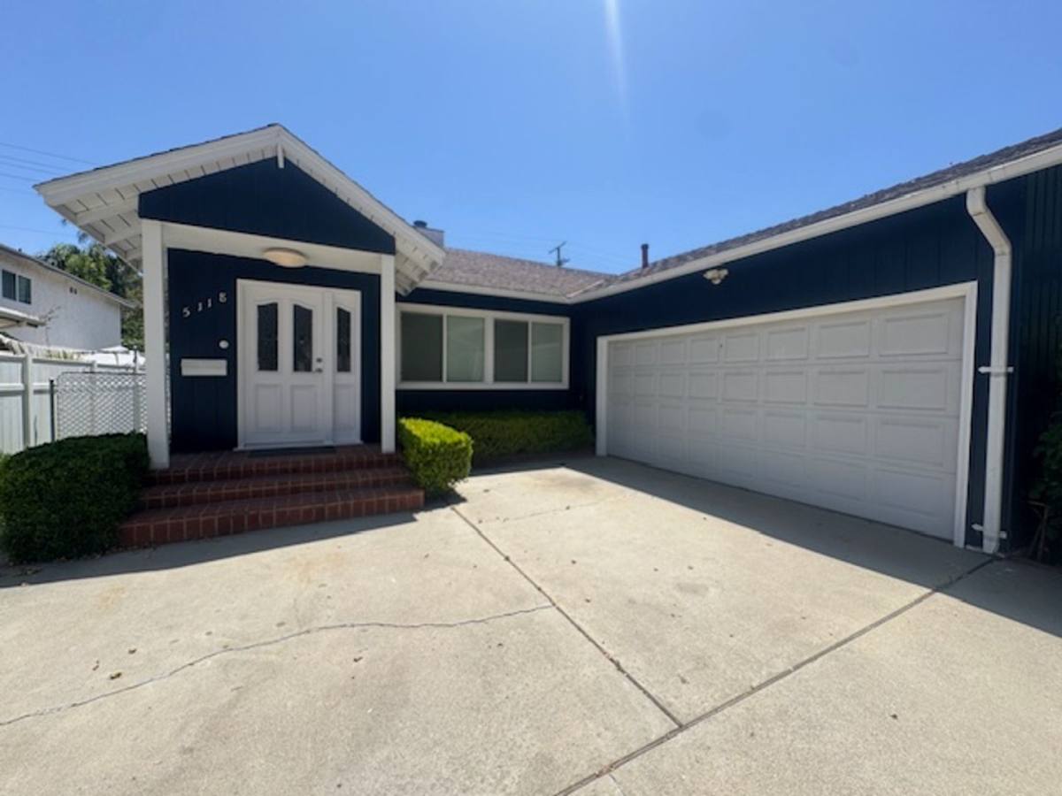 House for rent at 5118 Topanga Canyon Blvd, Woodland Hills, CA 91364