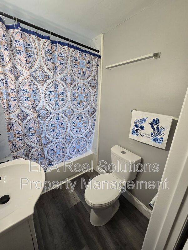 House for rent at 1496 E 22nd Ave, Columbus, OH 43211
