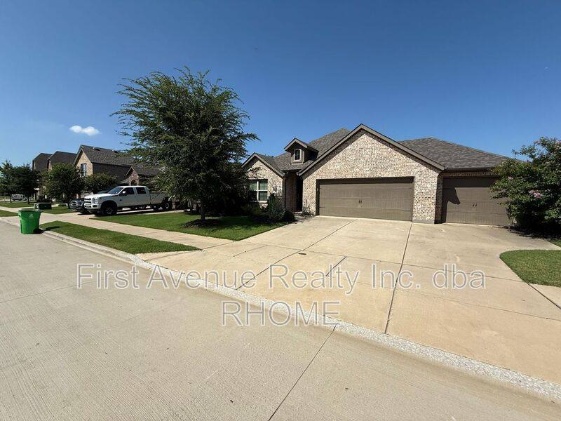House for rent at 1909 Angus Dr, Little Elm, TX 75068